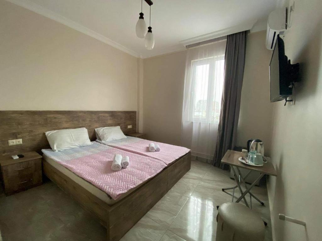 Nana'S Hotel Tchaikovsky Street 34 Batoumi Extérieur photo